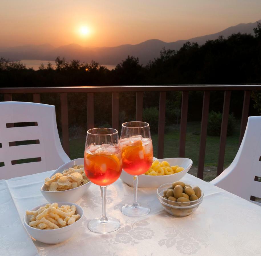 Villa Casa Fellini à San Zeno di Montagna Extérieur photo